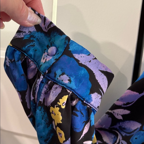 Floral Long Sleeve Blouse EUC - Picture 2 of 5